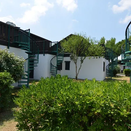 Casa de Férias Pet-friendly Bungalow With Air Conditioning Near The Adriatic Sea Casal Borsetti
