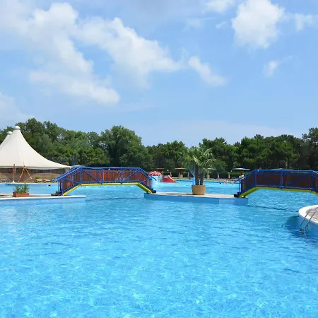 Pet-friendly Bungalow With Air Conditioning Near The Adriatic Sea * Casal Borsetti