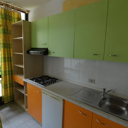 Pet-friendly Bungalow With Air Conditioning Near The Adriatic Sea Casal Borsetti