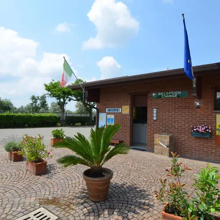 Pet-friendly Bungalow With Air Conditioning Near The Adriatic Sea *